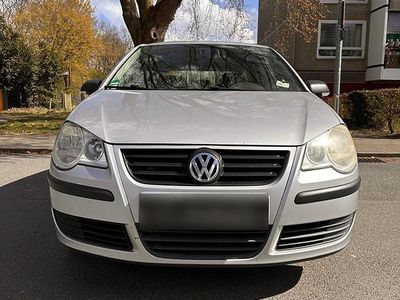 Gebraucht VW Polo 60 PS (44 kW) 2005 Silber Kleinwagen