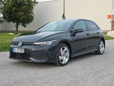 Gebraucht VW Golf VIII Business 272 PS (200 kW) 2024 Grau Limousine