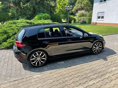 Używany VW Golf VII Sound 184 KM (135 kW) 2016 Czarny Sedan/Limuzyna