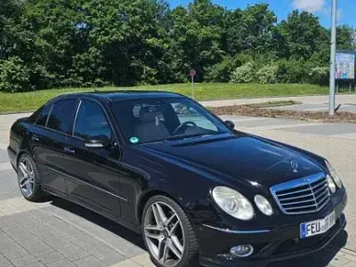 Gebraucht Mercedes E350 AMG 272 PS (200 kW) 2007 Schwarz Limousine