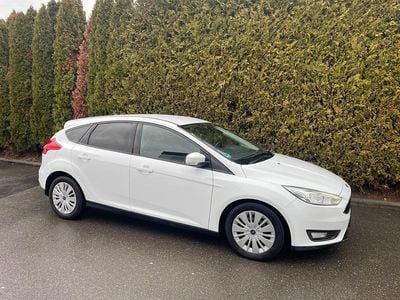 Gebraucht Ford Focus 120 PS (88 kW) 2015 Weiß Limousine