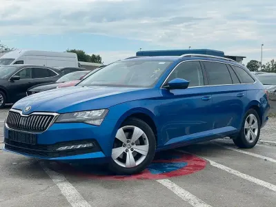 Gebraucht Skoda Superb Ambition 150 PS (110 kW) 2022 Blau Kombi