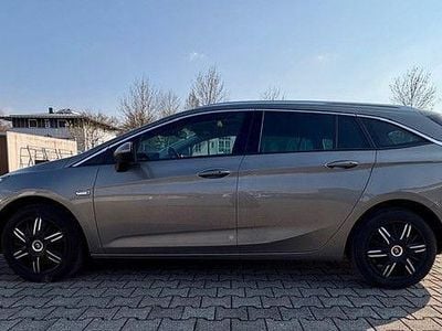 Gebraucht Opel Astra Innovation 125 PS (91 kW) 2016 Grau Kombi