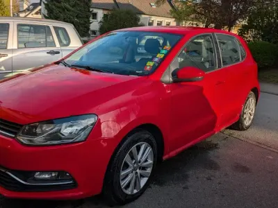 Begagnad VW Polo Comfortline 90 HK (66 kW) 2014 Röd Halvkombi