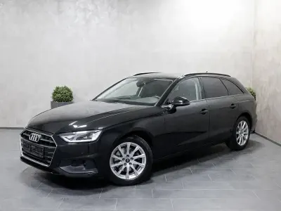 Gebraucht Audi A4 150 PS (110 kW) 2022 Mythosschwarz metallic Kombi