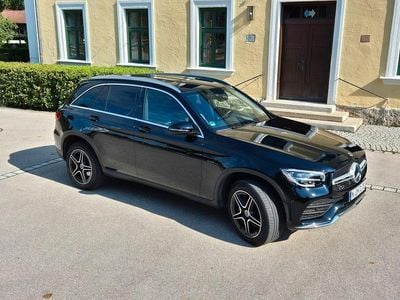 Mercedes GLC300e
