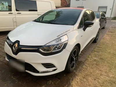 Gebraucht Renault Clio 73 PS (53 kW) 2016 Weiß Kleinwagen