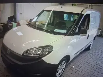 Second-hand Fiat Doblò S 120 CP (88 kW) 2021 Alb Monovolum