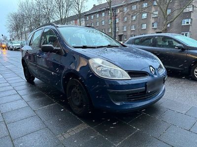 gebraucht Renault Clio 1.2 Anhängerkupplung super Zustand