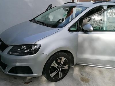 Silber Gebraucht 2011 Seat Alhambra Van / Kleinbus | 12.999 €