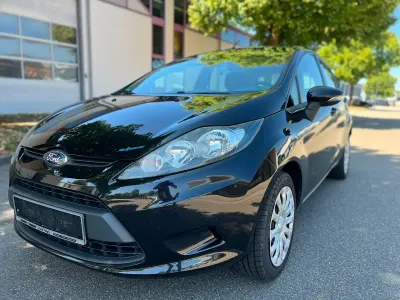 Gebraucht Ford Fiesta Trend 82 PS (60 kW) 2011 Schwarz Kleinwagen