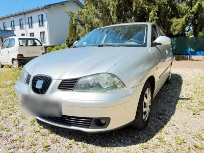 Gebraucht Seat Cordoba 75 PS (55 kW) 2003 Silber Limousine
