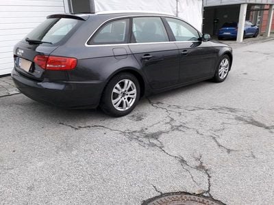 Grau Gebraucht 2010 Audi A4 Kombi | 4.800 € (Superpreis)