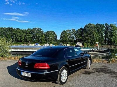 VW Phaeton