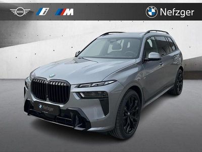 Neu BMW X7 M Sport 381 PS (280 kW) 2025 Grau SUV
