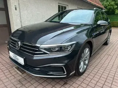 Gebraucht VW Passat GTE 156 PS (114 kW) 2020 Mangangrau Kombi