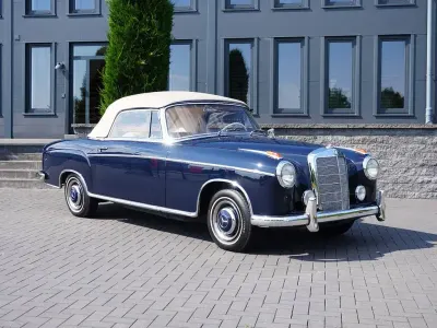 Gebraucht Mercedes 220 106 PS (77 kW) 1958 Blau Cabrio