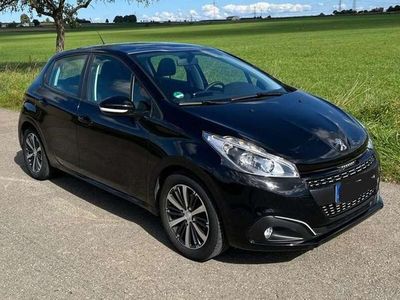 gebraucht Peugeot 208 PureTech 82 Start