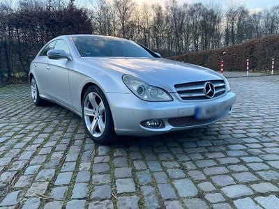 Gebraucht Mercedes CLS320 224 PS (164 kW) 2009 Silber Coupé