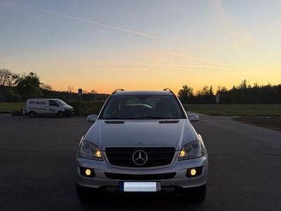 Usata Mercedes ML350 272 CV (200 kW) 2005 Argento SUV