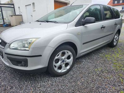 gebraucht Ford Focus Turnier 1.6 16V Automatic