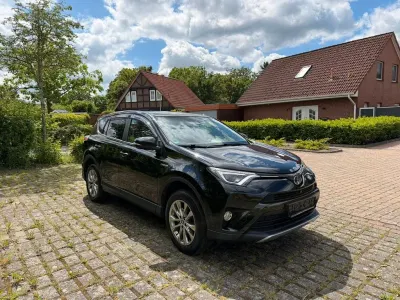Gebraucht Toyota RAV4 Edition-S 155 PS (114 kW) 2017 Schwarz SUV