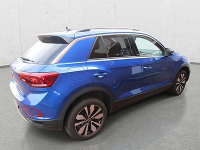 Second-hand VW T-Roc Move 150 CP (110 kW) 2023 Albastru SUV