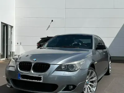 Gebraucht BMW 523 M Sport 177 PS (130 kW) 2006 Grau Limousine