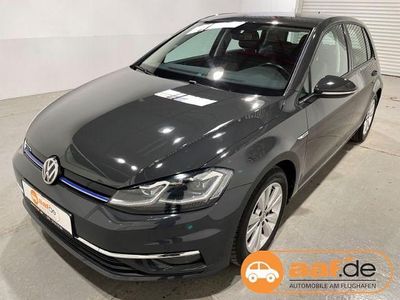 Używany VW Golf VIII Comfortline 131 KM (96 kW) 2020 Szary Sedan/Limuzyna