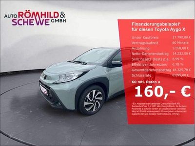 Gebraucht Toyota Aygo X Basis 72 PS (52 kW) 2025 Urban khaki, dach mysticschwar SUV
