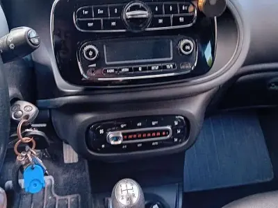 Gebraucht Smart ForFour 61 PS (44 kW) 2015 Kleinwagen