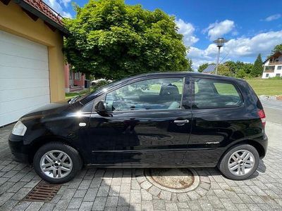 Gebraucht VW Fox Refresh 75 PS (55 kW) 2009 Schwarz Kleinwagen