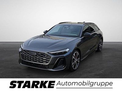Neu Audi A5 Ambiente 367 PS (269 kW) 2025 Grau (daytonagrau perleffekt) Kombi
