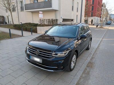 Gebraucht VW Tiguan Elegance 150 PS (110 kW) 2022 Schwarz SUV