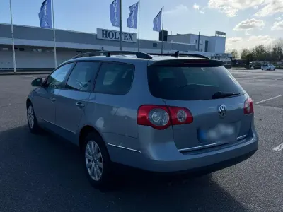 Gebraucht VW Passat 140 PS (102 kW) 2009 Grau Kombi