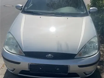 Usata Ford Focus 135 CV (99 kW) 2002 Argento Berlina