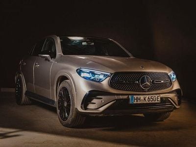 Używany Mercedes GLC300e Premium Plus 313 KM (230 kW) 2023 Srebrny Coupe