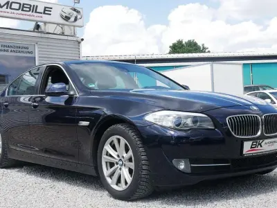 Gebraucht BMW 525 204 PS (150 kW) 2011 Imperialblau brillanteffekt Limousine