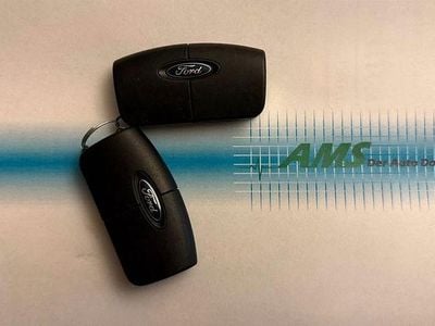 Gebraucht Ford Fiesta Trend 97 PS (71 kW) 2012 Silber Kleinwagen