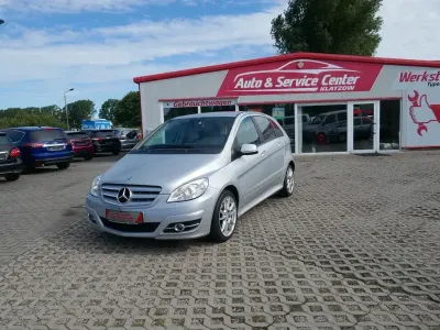 Gebraucht Mercedes B200 140 PS (102 kW) 2011 Grau Kleinwagen