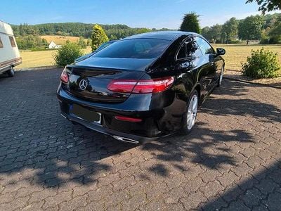 Mercedes E200