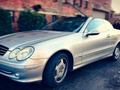 Begagnad Mercedes CLK240 Avantgarde 170 HK (125 kW) 2004 Silver Cab