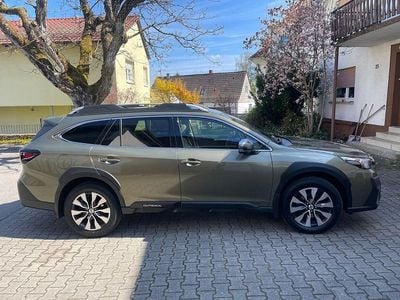 Second-hand Subaru Outback Platinum 169 CP (124 kW) 2023 Verde Break