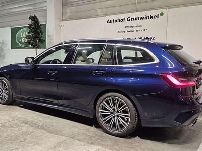 Gebraucht BMW 330 M Sport 286 PS (210 kW) 2020 Tansanitblau ii metallic Kombi