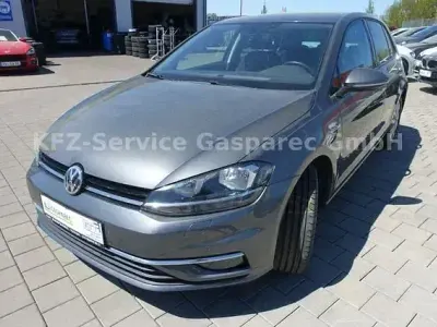Second-hand VW Golf VII Sound 125 CP (91 kW) 2018 Gri Berlinǎ