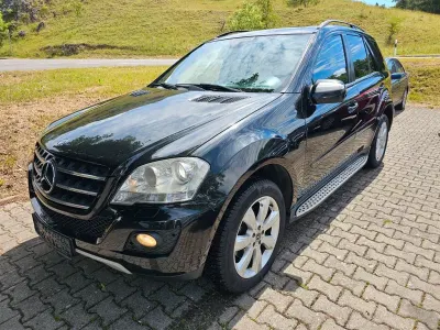 Gebraucht Mercedes ML350 272 PS (200 kW) 2008 Schwarz SUV