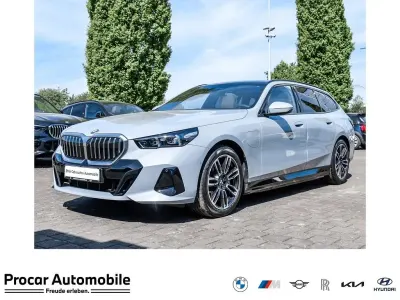 Second-hand BMW 550e M Sport 489 CP (359 kW) 2025 Gri Break