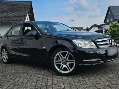 Gebraucht Mercedes C200 Avantgarde 184 PS (135 kW) 2013 Schwarz Limousine