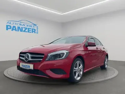 Gebraucht Mercedes A200 Urban 156 PS (114 kW) 2014 Rot Limousine