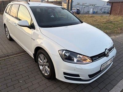 Weiß Gebraucht 2015 VW Golf VII Comfortline Kombi | 9.900 € (Fairer Preis)